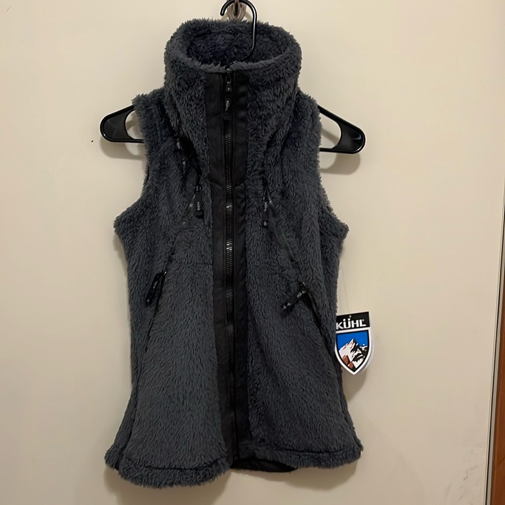NWT Kuhl grey flight hooded‎ vest size XS with sticker